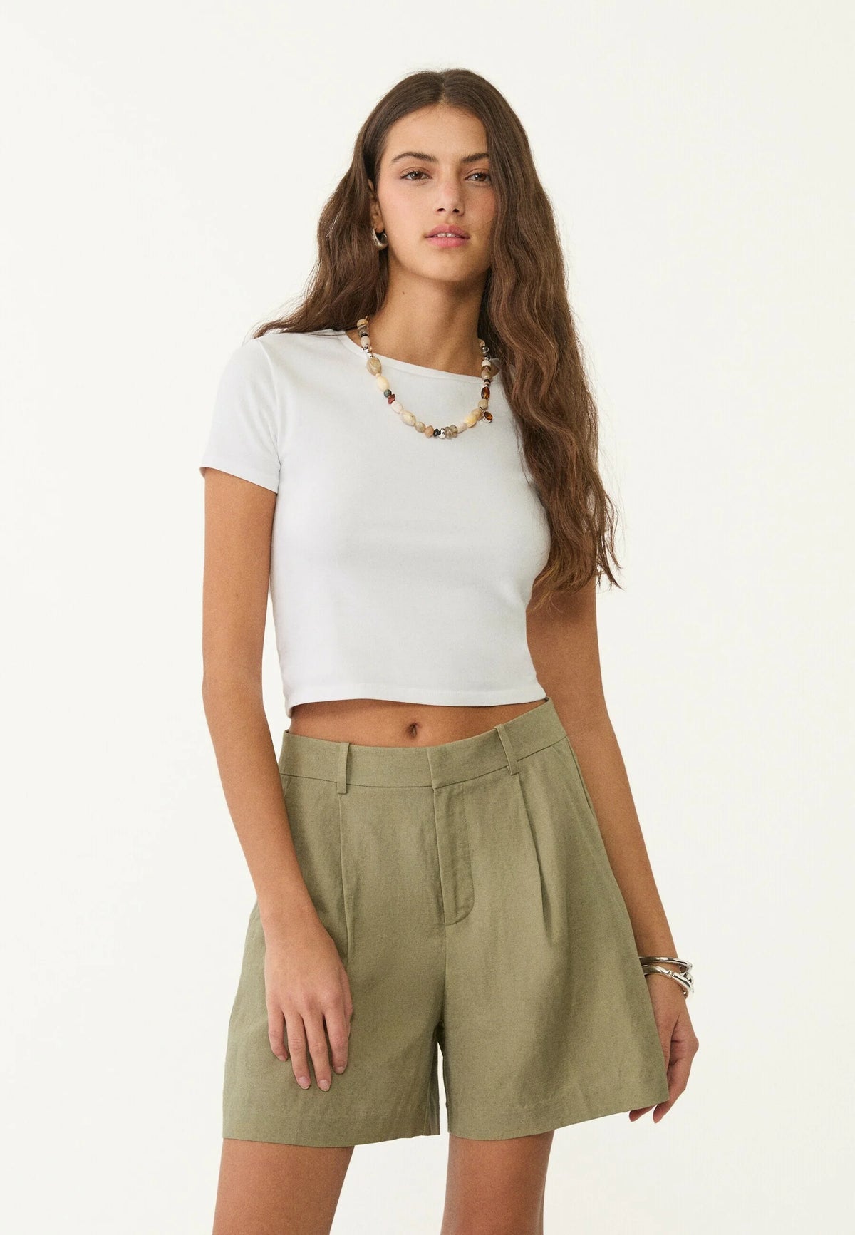 Khaki shortsit